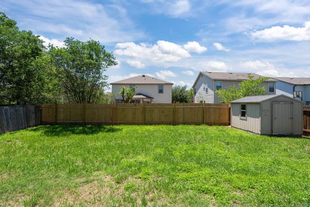 711 Abundance LN, Kyle, TX 78640