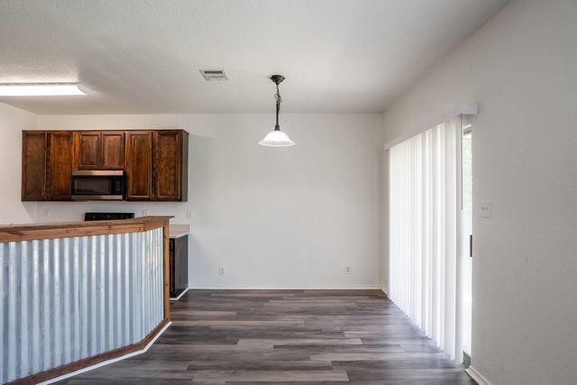 711 Abundance LN, Kyle, TX 78640