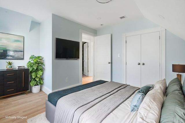 23 Gay Head St 2, Boston, MA 02130