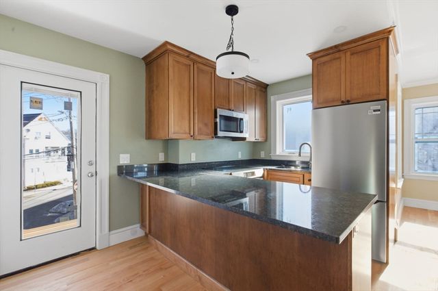 23 Gay Head St 2, Boston, MA 02130