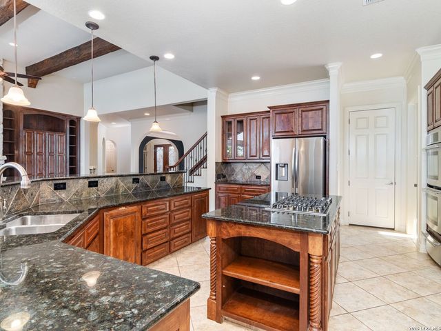 631 Sentry Hill, San Antonio, TX 78260