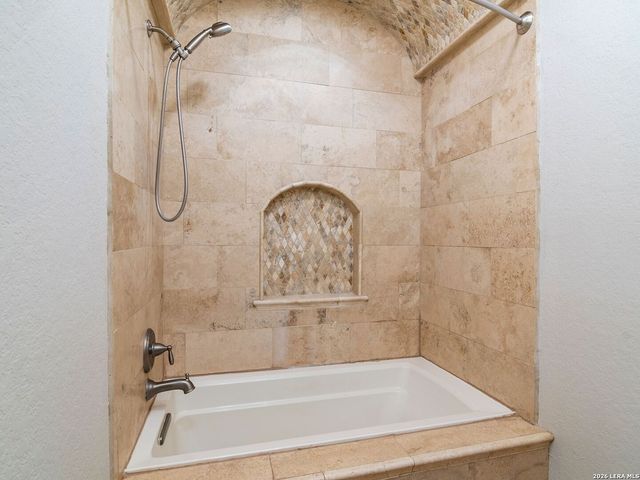 631 Sentry Hill, San Antonio, TX 78260