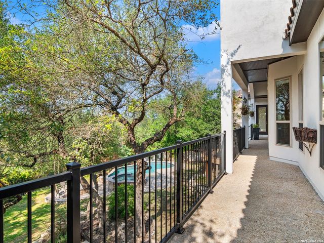 631 Sentry Hill, San Antonio, TX 78260