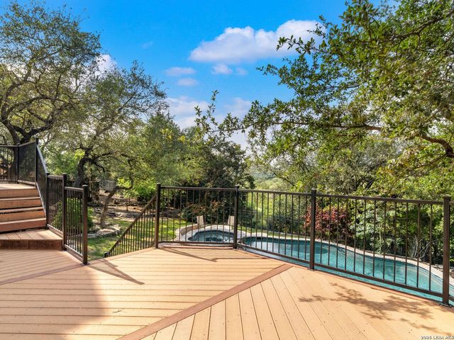 631 Sentry Hill, San Antonio, TX 78260