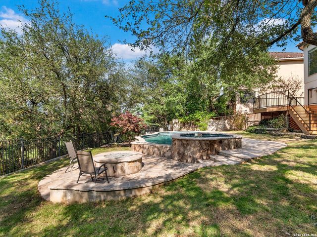 631 Sentry Hill, San Antonio, TX 78260