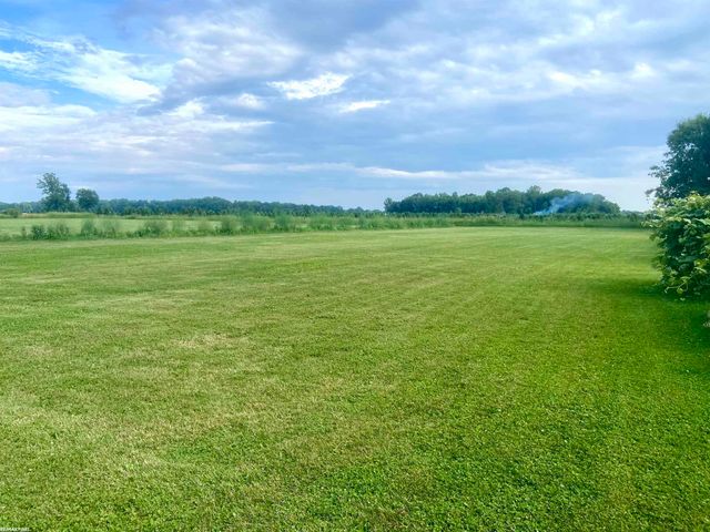 17250 Armada Center Road, Armada, MI 48005