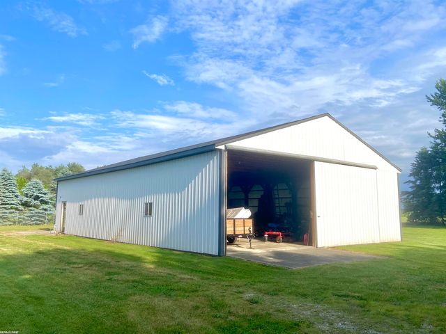 17250 Armada Center Road, Armada, MI 48005