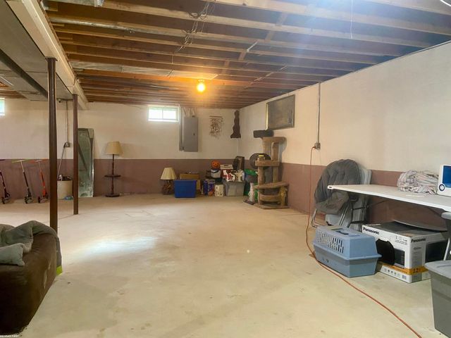 17250 Armada Center Road, Armada, MI 48005