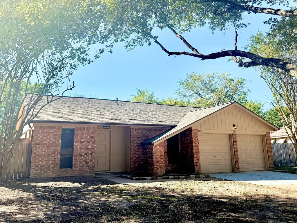 5359 Friar Tuck Drive, Katy, TX 77493