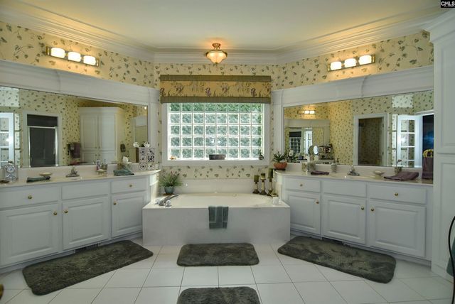 568 Charles Court, Lexington, SC 29072