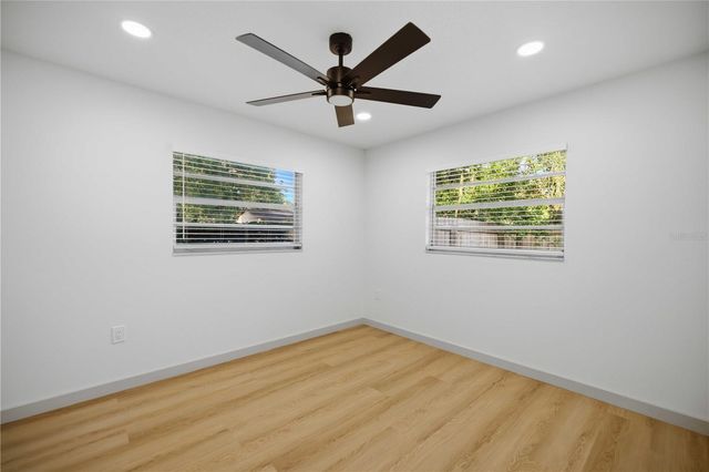 5611 NE 5TH PLACE, Ocala, FL 34470