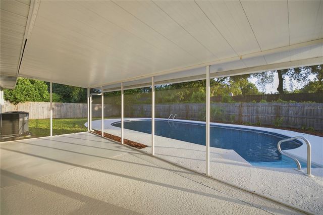 5611 NE 5TH PLACE, Ocala, FL 34470