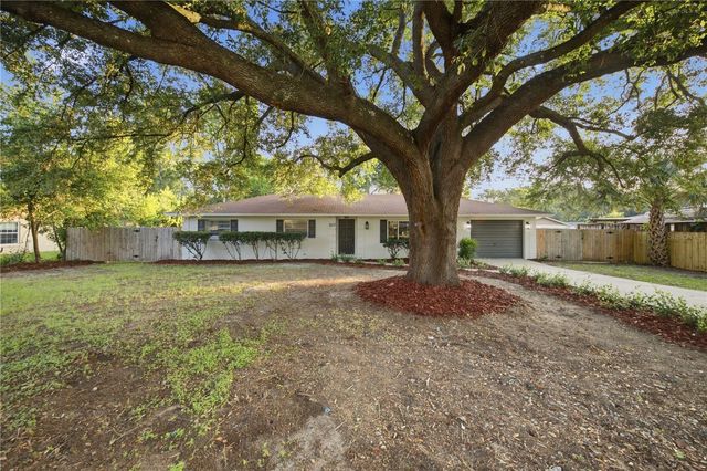 5611 NE 5TH PLACE, Ocala, FL 34470