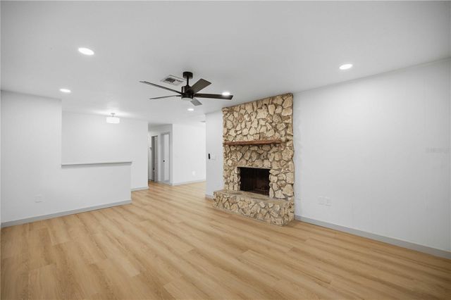 5611 NE 5TH PLACE, Ocala, FL 34470