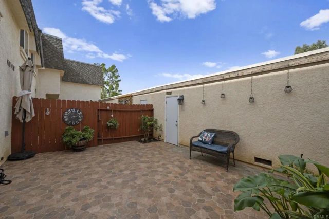 6521 Wystone Avenue 3, Reseda, CA 91335