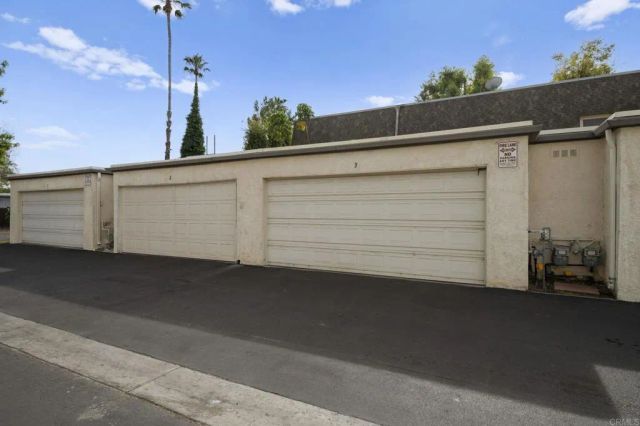 6521 Wystone Avenue 3, Reseda, CA 91335