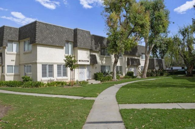 6521 Wystone Avenue 3, Reseda, CA 91335