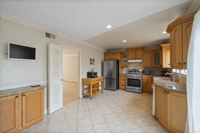 6521 Wystone Avenue 3, Reseda, CA 91335