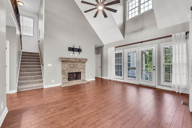 833 E Accipiter Cir, Clarksville, TN 37043