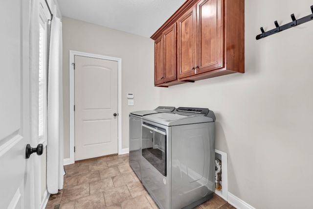 833 E Accipiter Cir, Clarksville, TN 37043