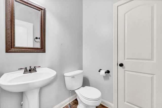 833 E Accipiter Cir, Clarksville, TN 37043