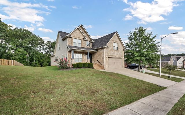 833 E Accipiter Cir, Clarksville, TN 37043