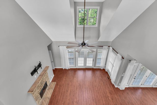 833 E Accipiter Cir, Clarksville, TN 37043