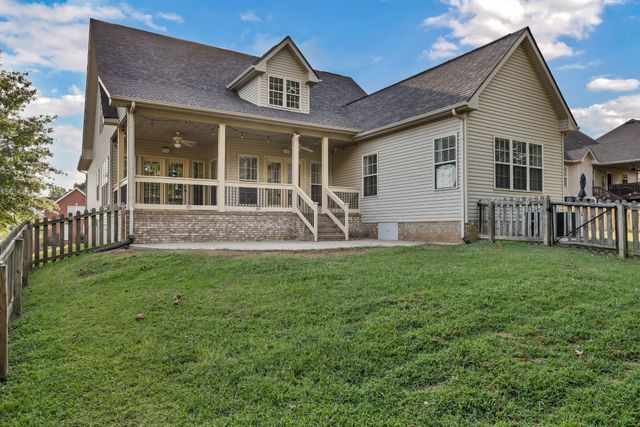 833 E Accipiter Cir, Clarksville, TN 37043