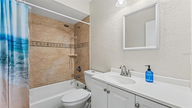 3505 CHRISTINA GROVES CIRCLE N, Lakeland, FL 33813