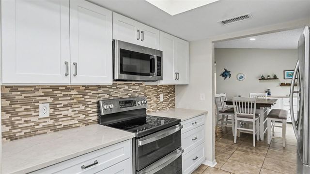 3505 CHRISTINA GROVES CIRCLE N, Lakeland, FL 33813