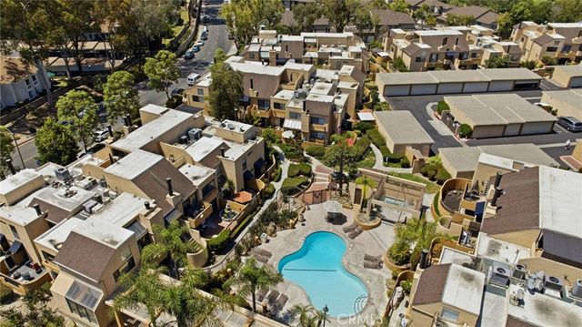 25671 Le Parc 33, Lake Forest, CA 92630