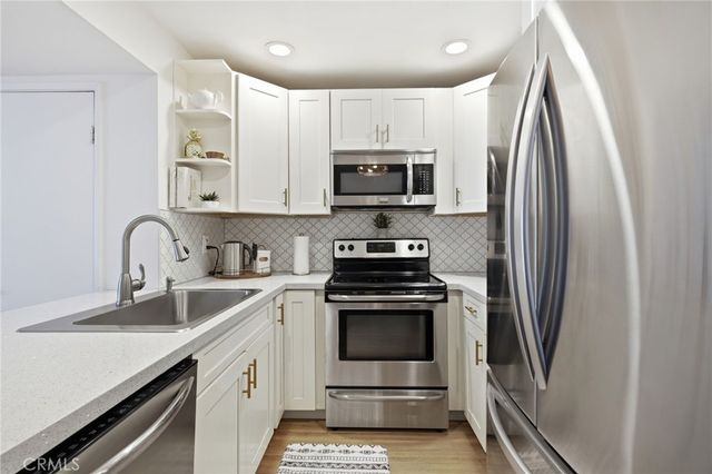 25671 Le Parc 33, Lake Forest, CA 92630