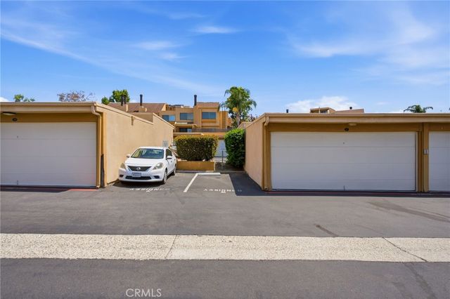 25671 Le Parc 33, Lake Forest, CA 92630