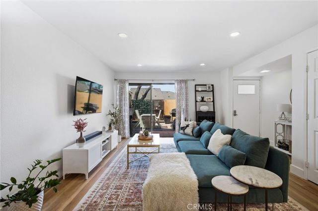 25671 Le Parc 33, Lake Forest, CA 92630
