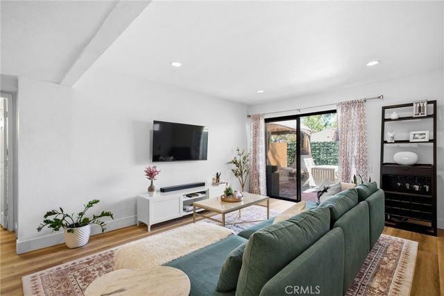 25671 Le Parc 33, Lake Forest, CA 92630