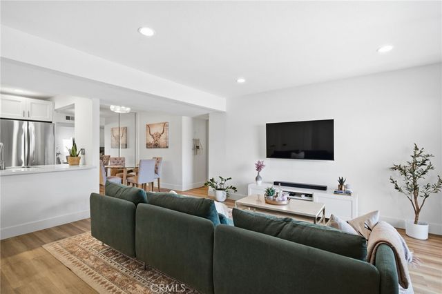 25671 Le Parc 33, Lake Forest, CA 92630