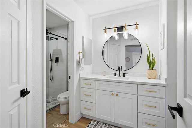 25671 Le Parc 33, Lake Forest, CA 92630