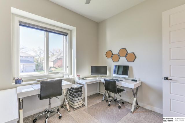 1707 S 211th Street, Omaha, NE 68022