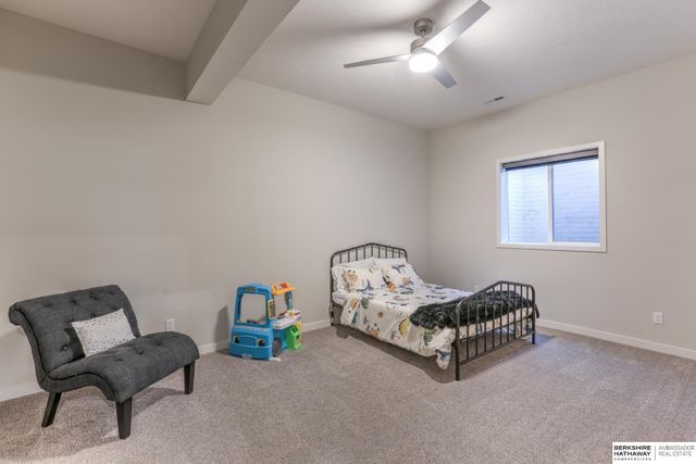 1707 S 211th Street, Omaha, NE 68022