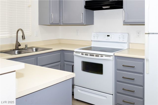 2191 Bay Club Drive 102, Laughlin, NV 89029