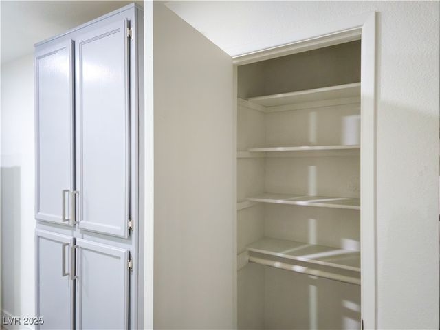 2191 Bay Club Drive 102, Laughlin, NV 89029