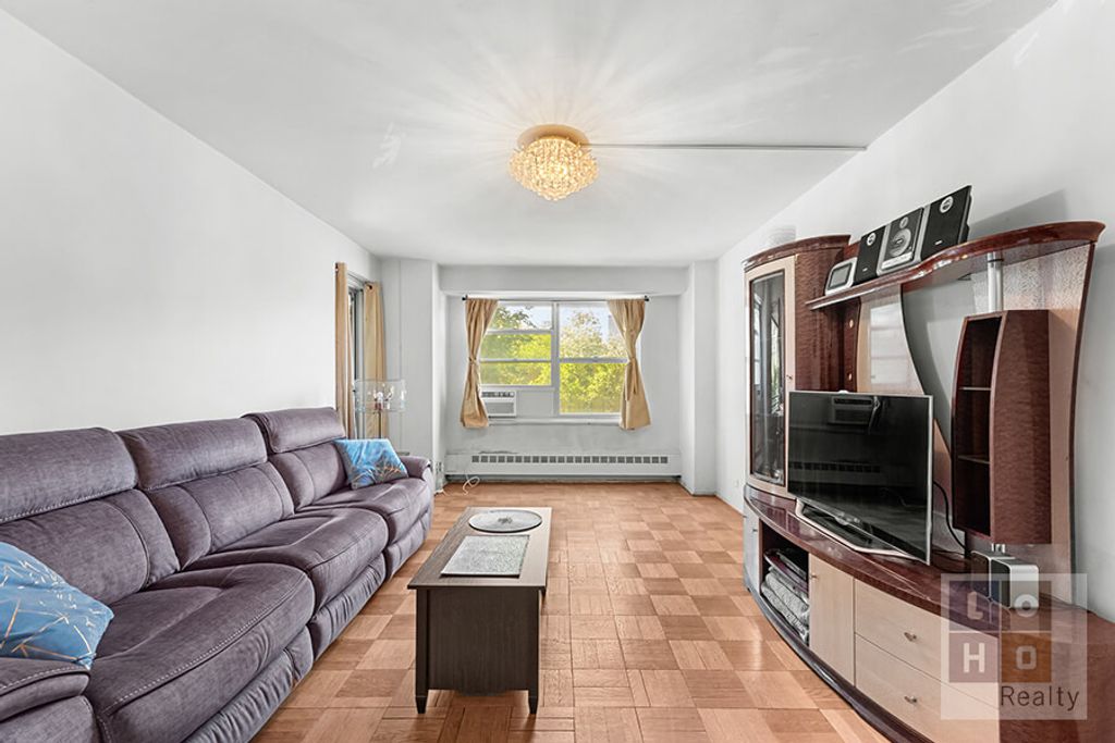 575 Grand St Apt 506, New York City, NY 10002
