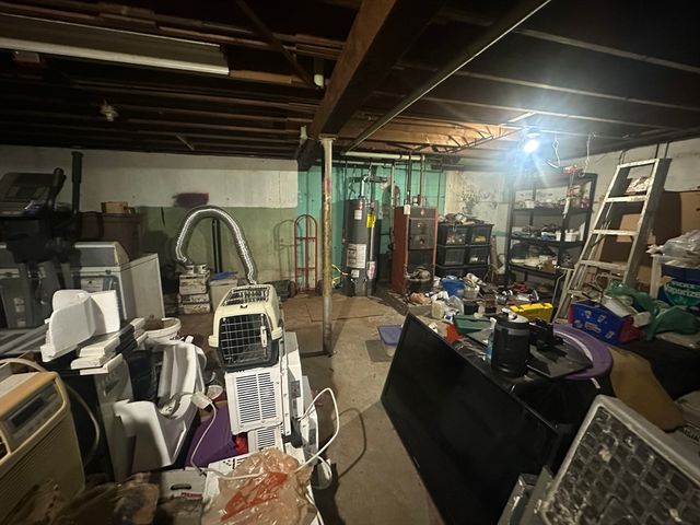 345 Chace St, Somerset, MA 02726