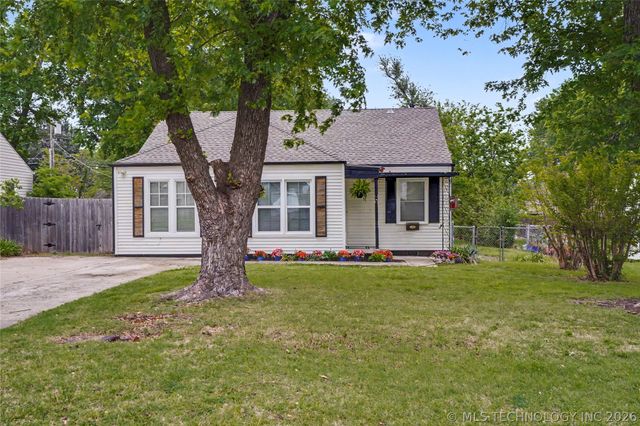 1417 S Canton Avenue, Tulsa, OK 74112