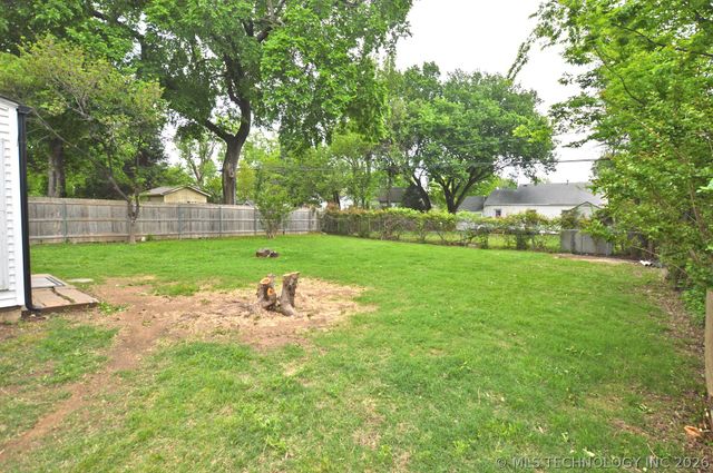 1417 S Canton Avenue, Tulsa, OK 74112