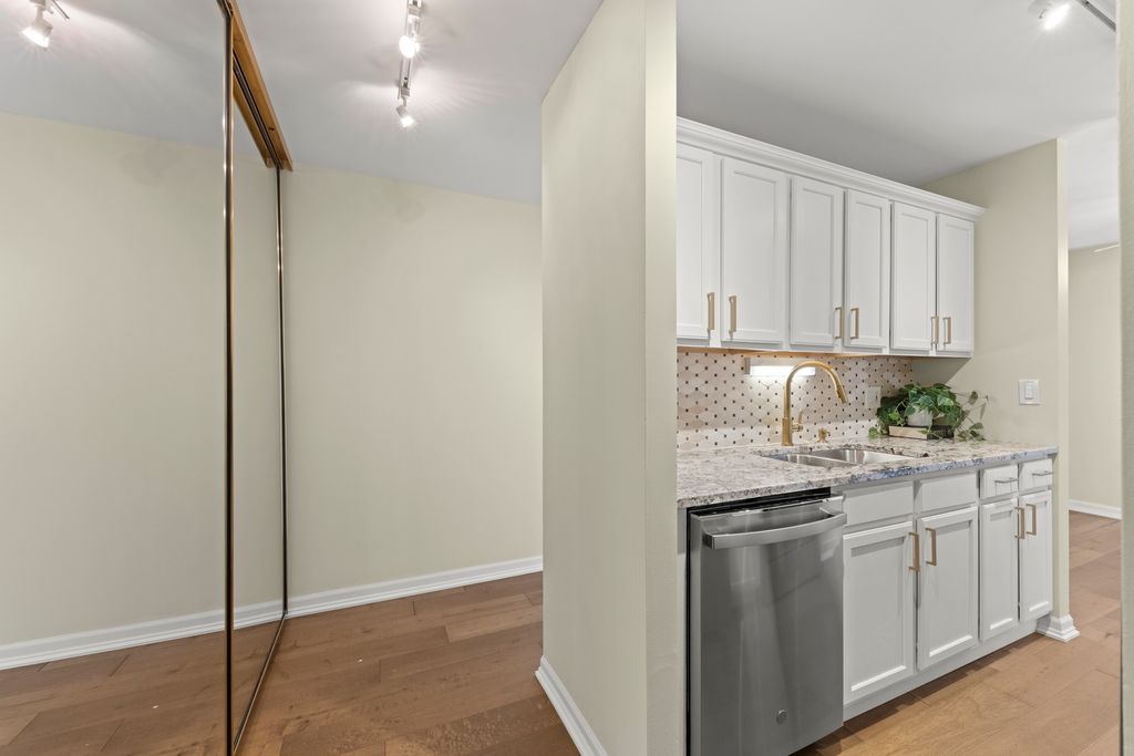 1043 S York Road 606, Bensenville, IL 60106 — photo 4