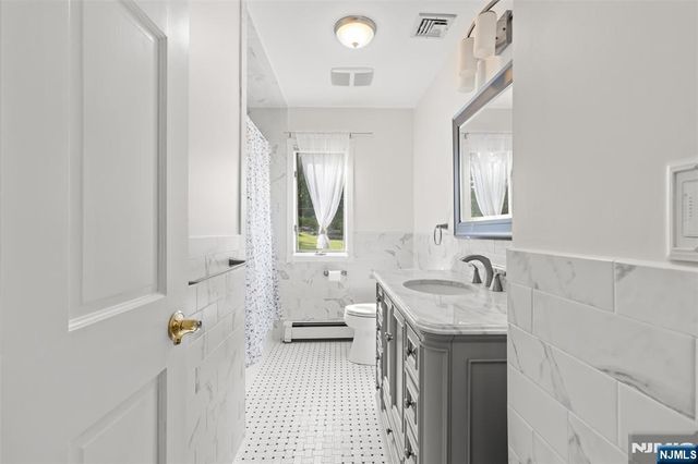 720 Berdan Avenue, Wayne, NJ 07470