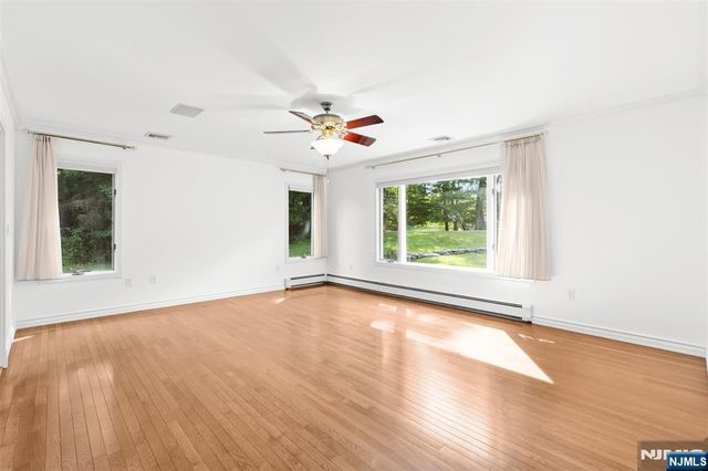 720 Berdan Avenue, Wayne, NJ 07470