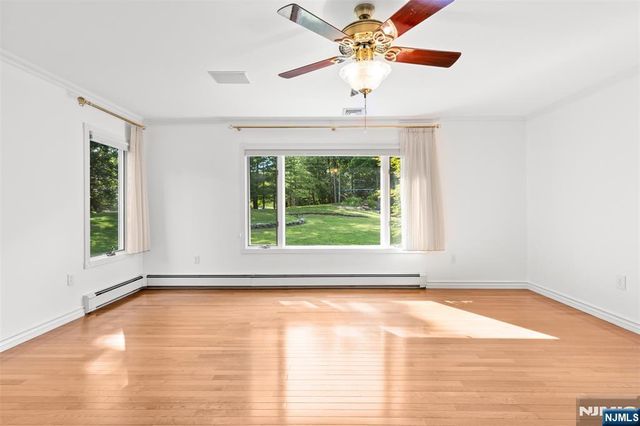 720 Berdan Avenue, Wayne, NJ 07470