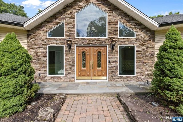 720 Berdan Avenue, Wayne, NJ 07470